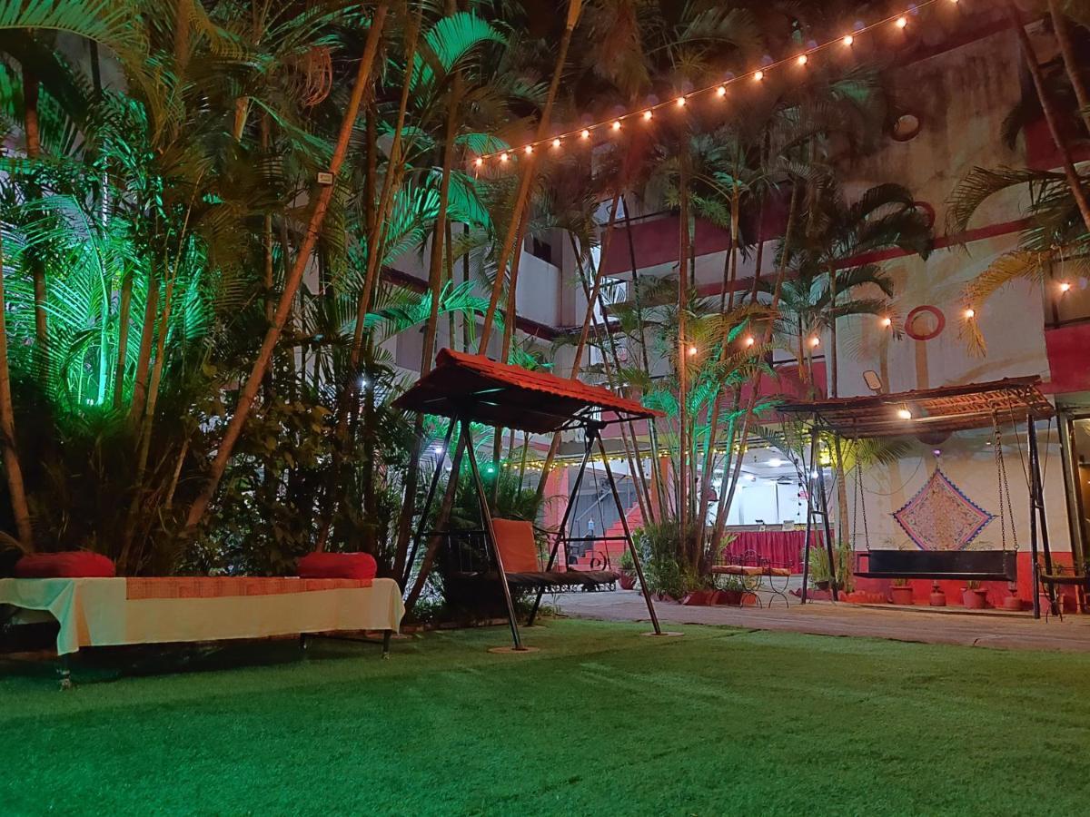 Girivihar Holiday Club - Pure Veg Lonavala Esterno foto